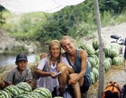Im Ferganatal verw&ouml;hnt mich Zhanna mit k&ouml;stlicher Melone